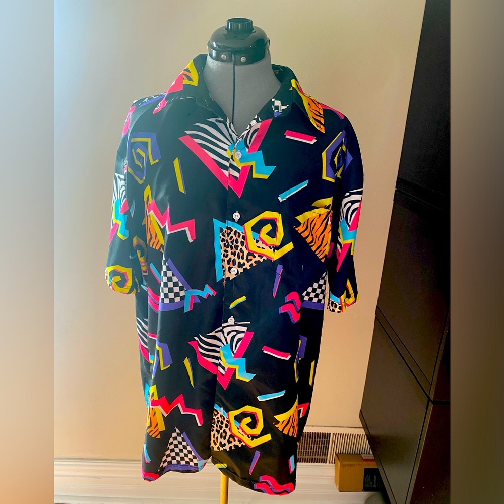 Rad men’s 80’s themed multi design with bold colours button down shirt Sz XL